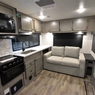 Caravan Starcraft Super Lite 242RL 